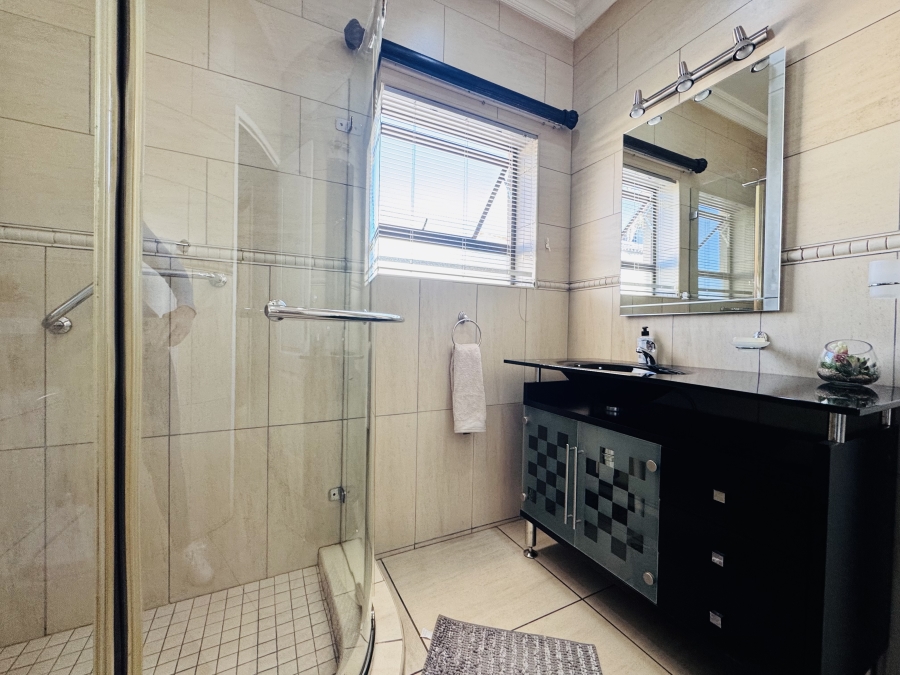 4 Bedroom Property for Sale in Wilkoppies North West